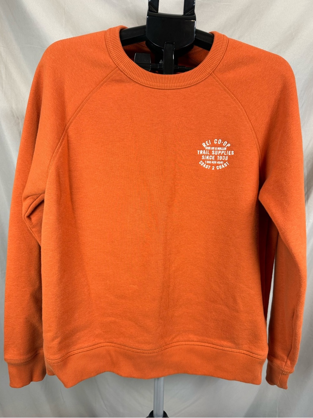 REI Co-op‎ Trail Supplies Orange Crew Sweatshirt Graphic Logo Unisex Size Medium